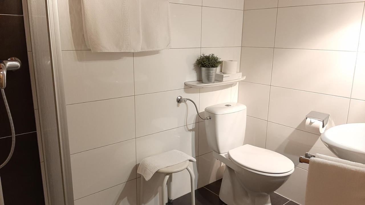 Hotel Garni Bergland ノイシュティフト・イム・シュトゥーバイタール エクステリア 写真