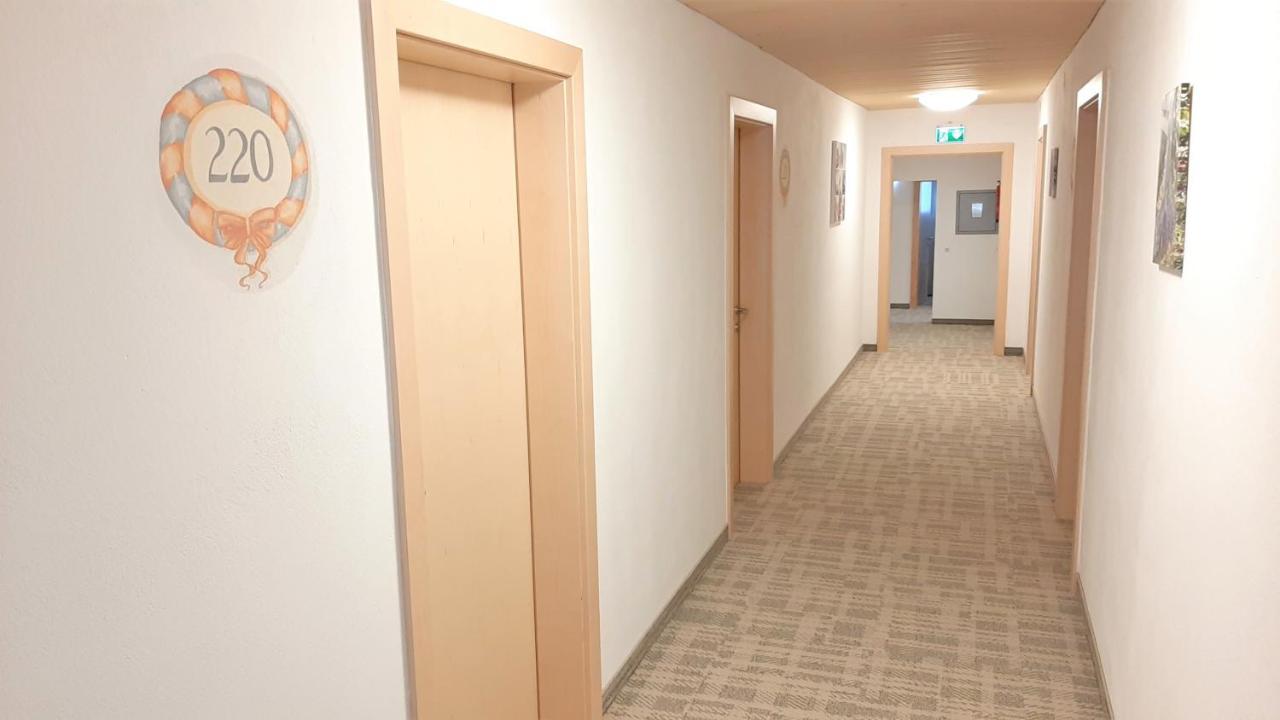 Hotel Garni Bergland ノイシュティフト・イム・シュトゥーバイタール エクステリア 写真