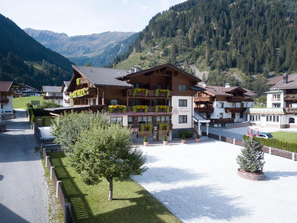 Hotel Garni Bergland ノイシュティフト・イム・シュトゥーバイタール エクステリア 写真